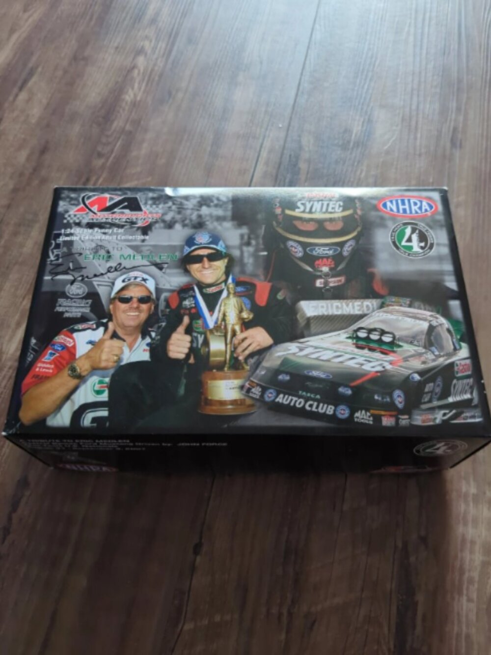 Limited Edition 2007 John Force / Eric Medlen Tribute 1:24 Scale NHRA Funny Car